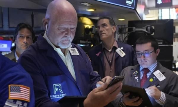 Wall Street Dibuka Menguat, S&P 500 dan Nasdaq Cetak Rekor Tertinggi Baru